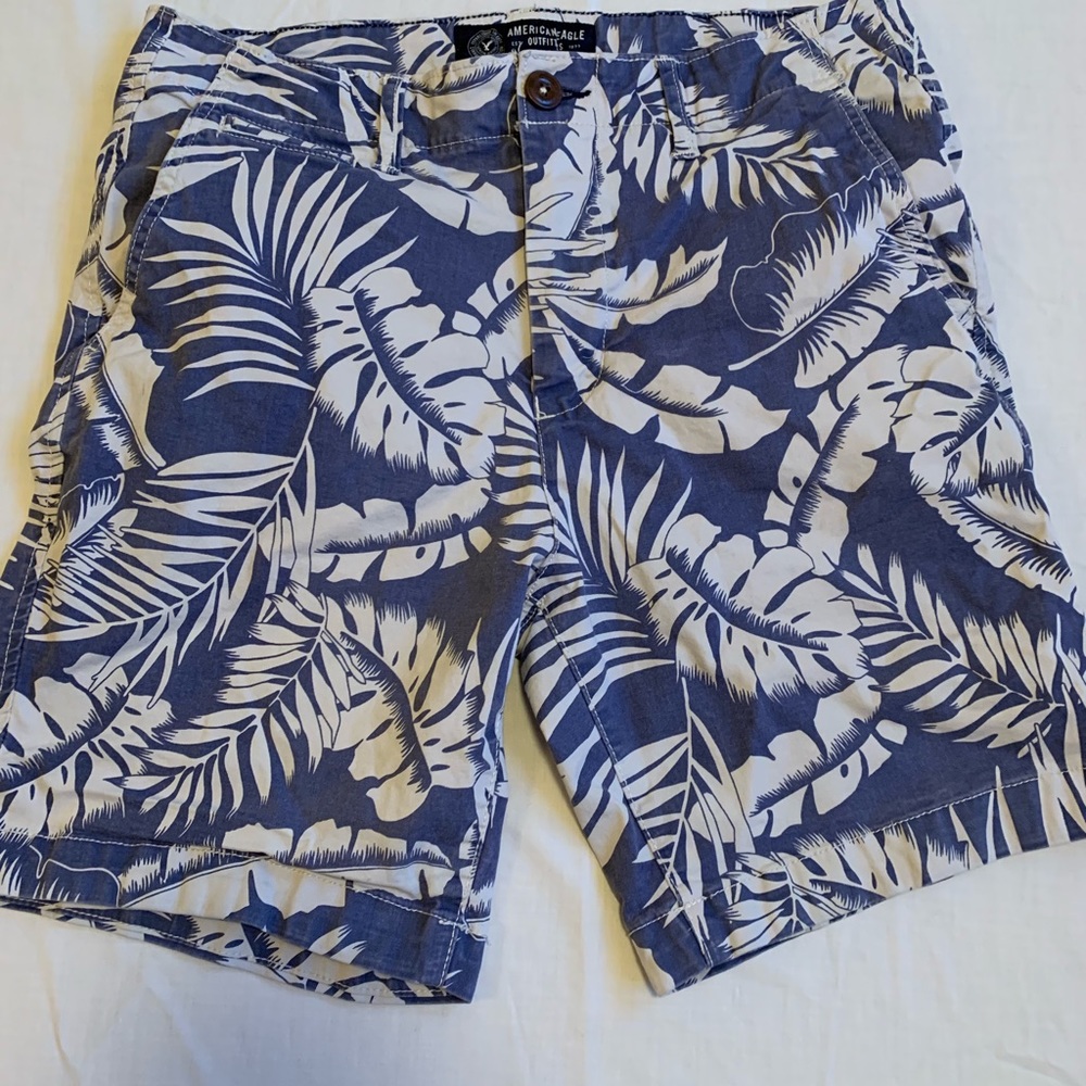 American Eagle floral shorts